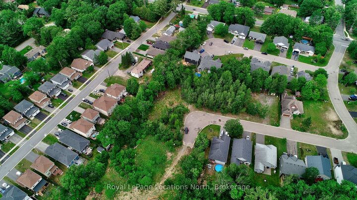 Property Photo:  27 (Lot 14) Freeland Drive  ON P1P 1Z6 