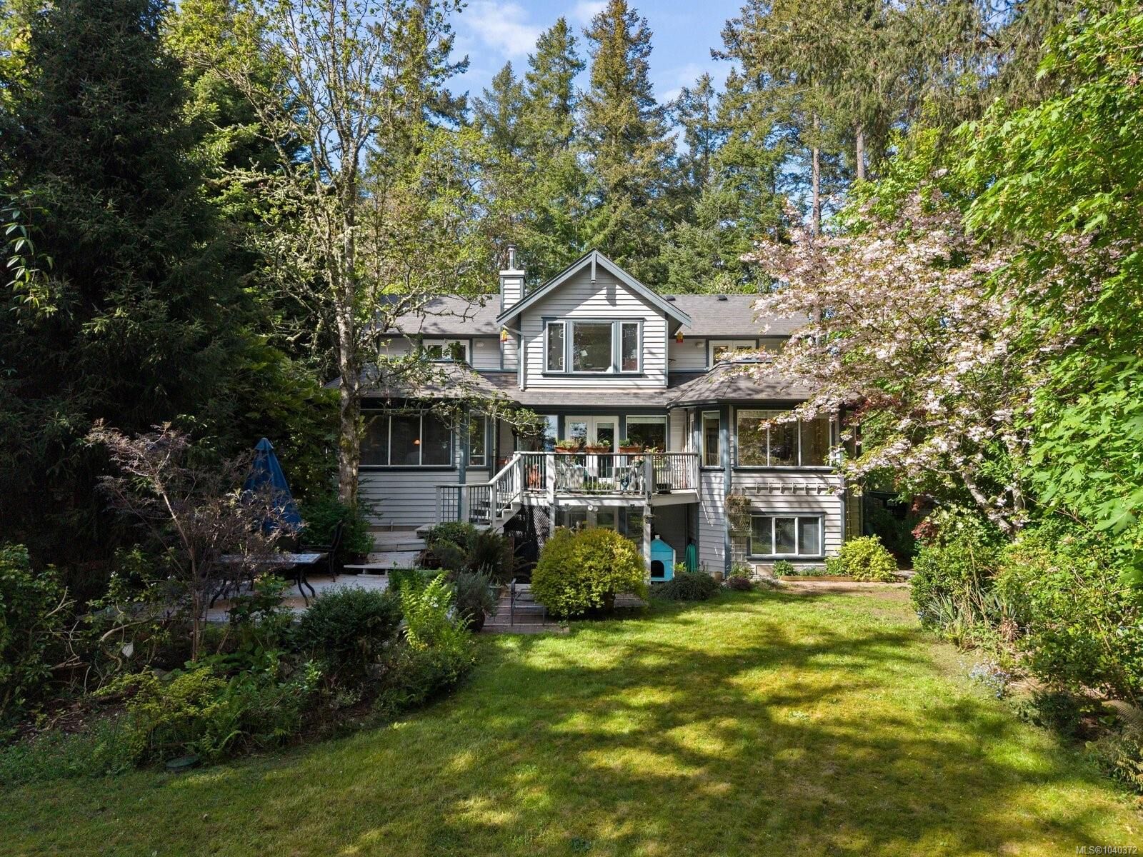 Property Photo:  627 Downey Rd  BC V8L 5M6 