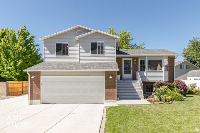 Property Photo:  755 E 2550 N  UT 84414 