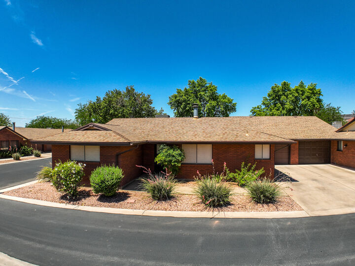 Property Photo:  840 S 400 E 15  UT 84770 