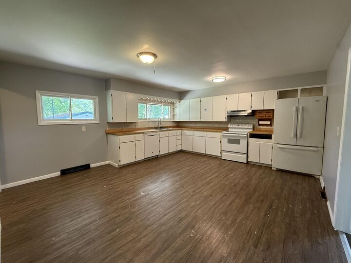 Property Photo: 20922 Superior Street MI 49765
