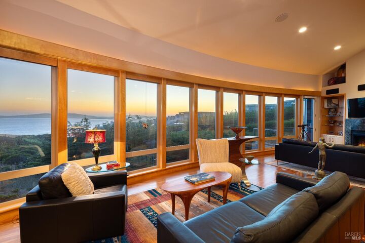 Property Photo: 20997 Pelican Loop CA 94923