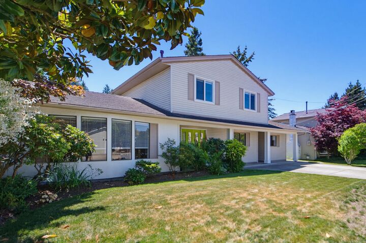 Property Photo: 5494 50 Avenue BC V4K 2A2