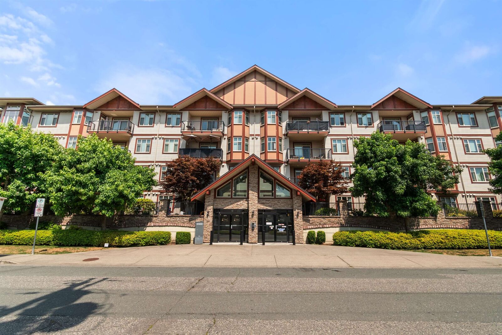 Property Photo: 45615 Brett Avenue 206 BC V2P 1P1