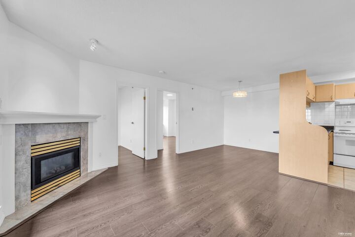 Property Photo: 6611 Cooney Road 1106 BC V6Y 4C5