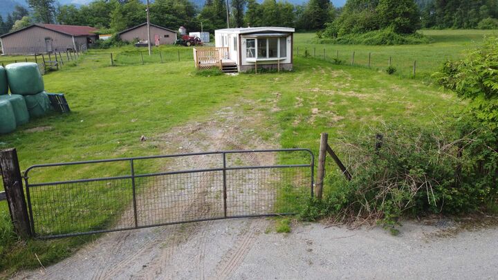 Property Photo: 58661 Dent Road BC V0X 1L2