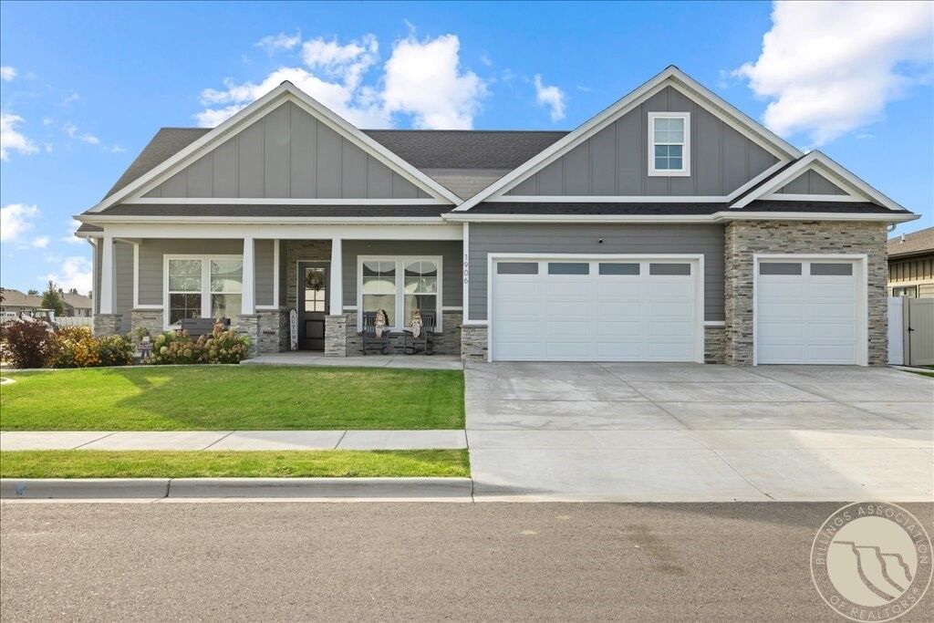 Property Photo: 1906 W Thunder Mountain Rd MT 59106
