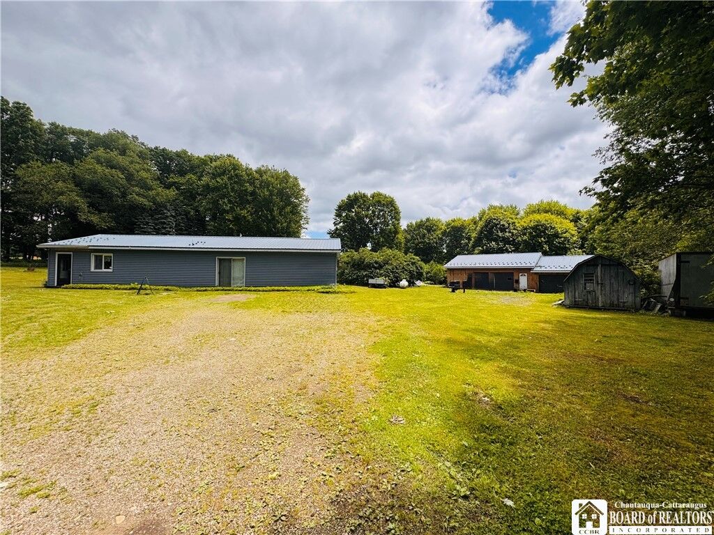 Property Photo:  190 Old Fentonville Road  NY 14738 