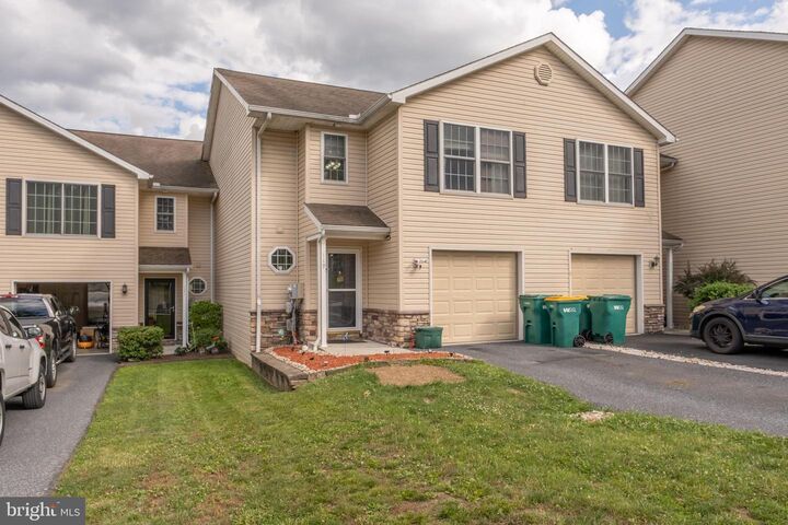 Property Photo: 119 Bungalow Road PA 17025