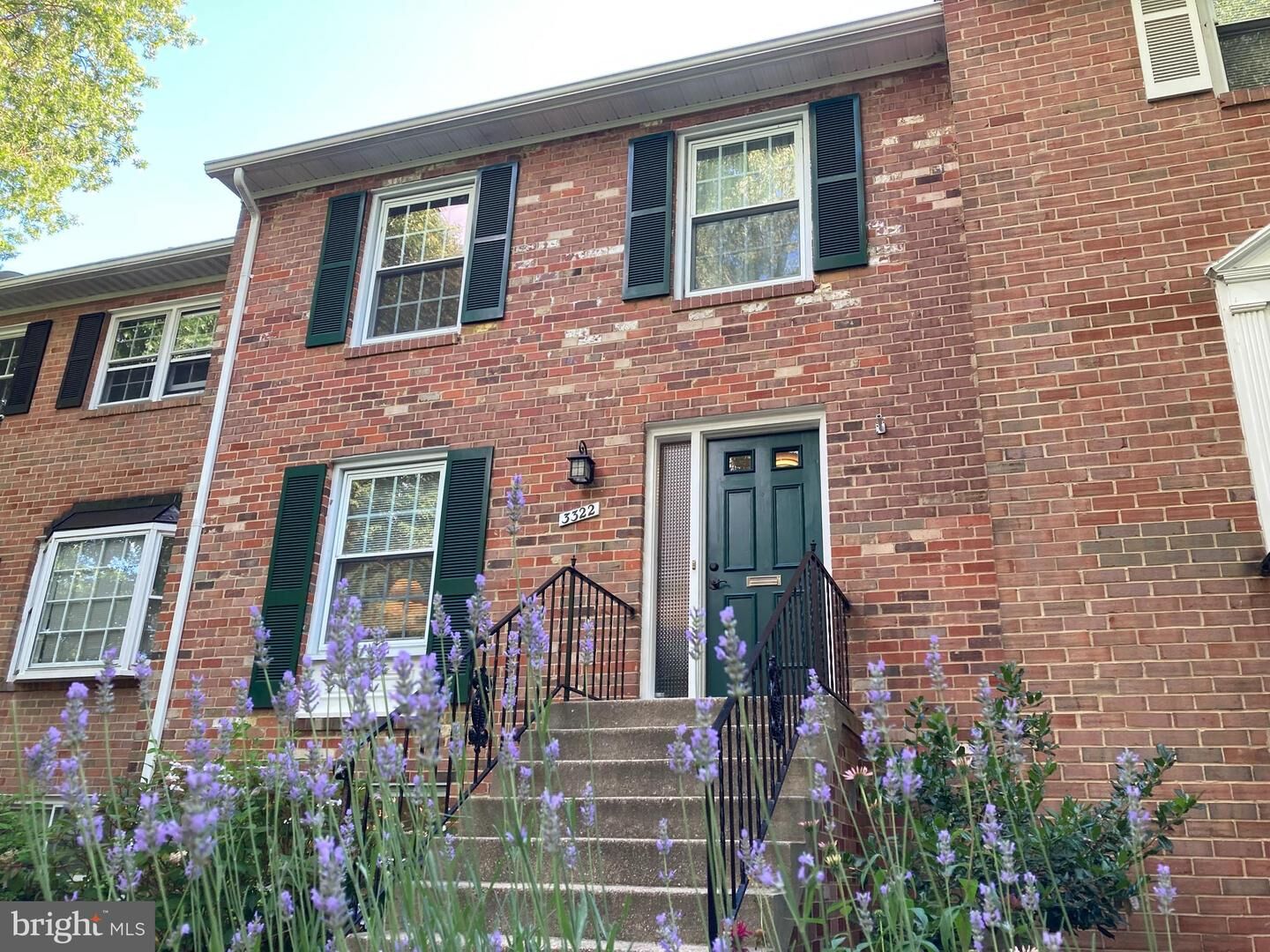 Property Photo:  3322 Spring Lane  VA 22041 