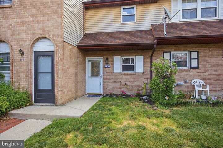 Property Photo: 243 La Cascata Tnhs NJ 08021