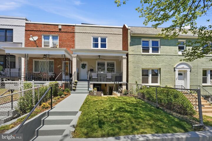 Property Photo:  1344 Queen Street NE  DC 20002 