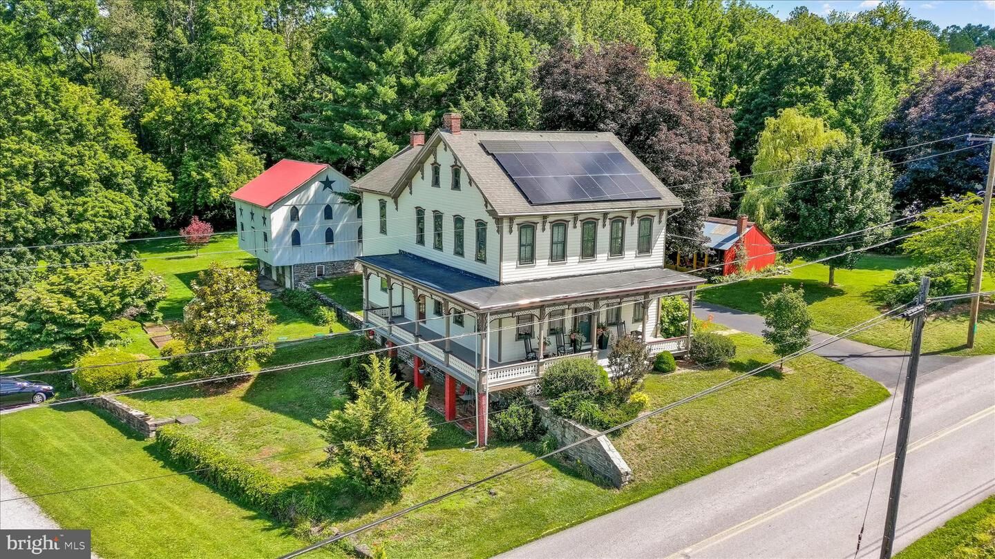 Property Photo: 400 Baumgardner Road PA 17584