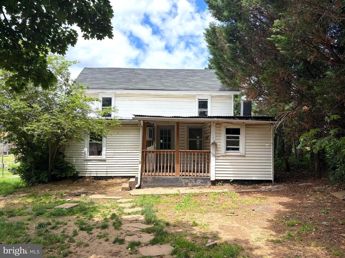 Property Photo:  323 W Academy Street  WV 25414 