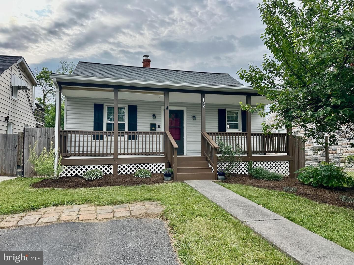 Property Photo:  102 N Purcell Avenue  VA 22601 