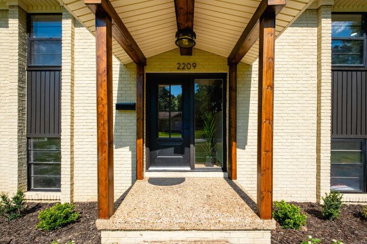 Property Photo: 2209 Breckenridge Drive AR 72227