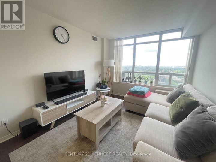 Property Photo:  8 Hillcrest Avenue 1810  ON M2N 6Y6 