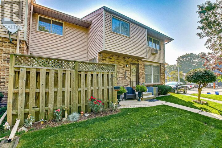 Property Photo:  1 Lamer'S Court 15  ON N4G 4T6 