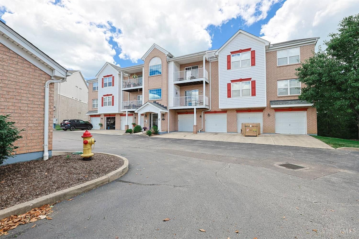 Property Photo: 6975 Summit Lake Drive OH 45247