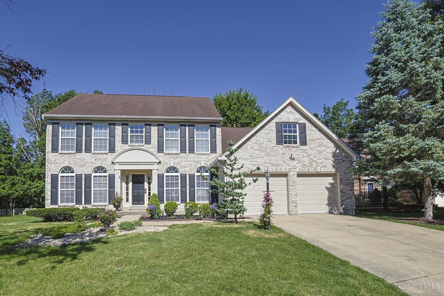 Property Photo:  10194 Meadowknoll Drive  OH 45140 