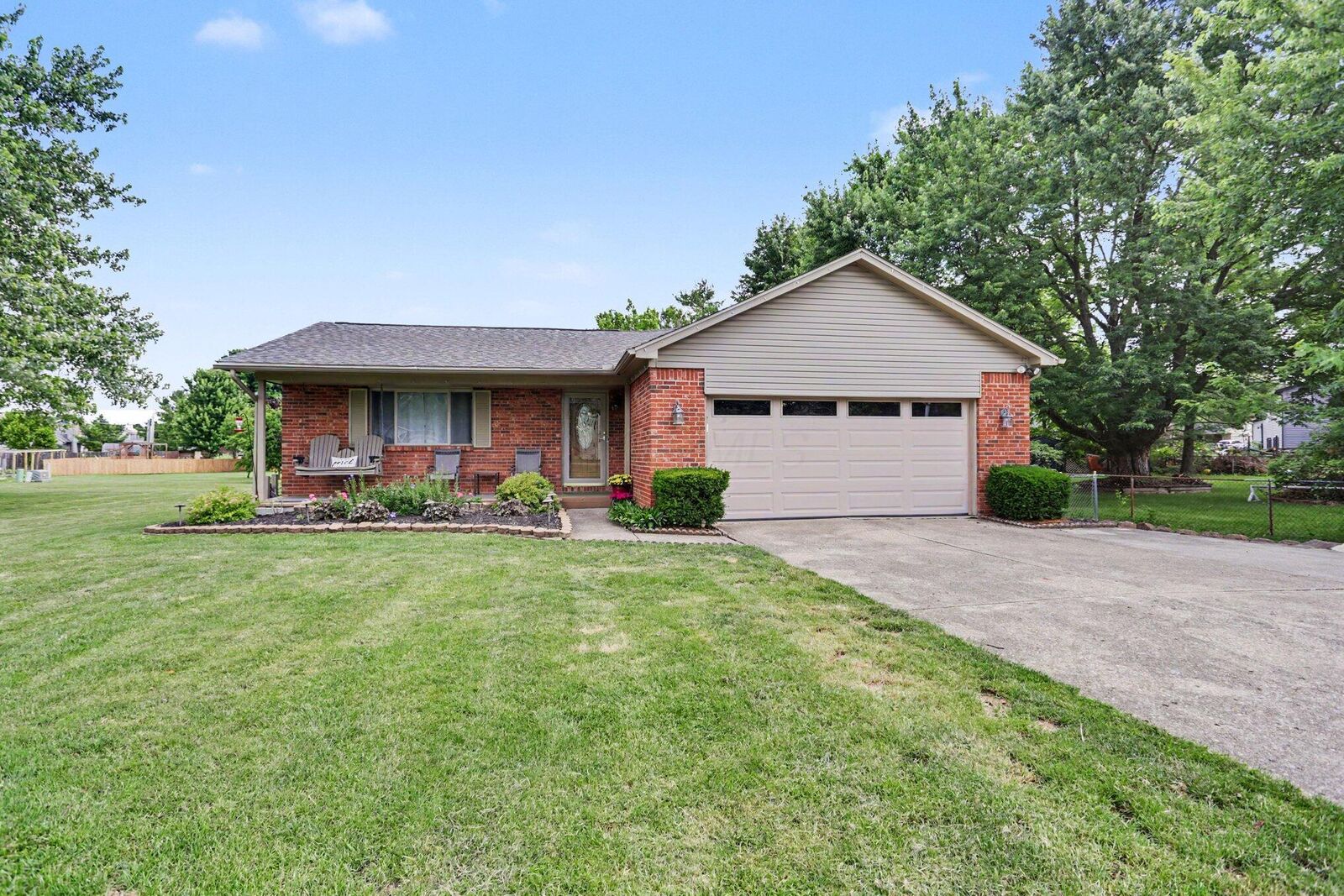 Property Photo:  510 Long NW Road  OH 43147 