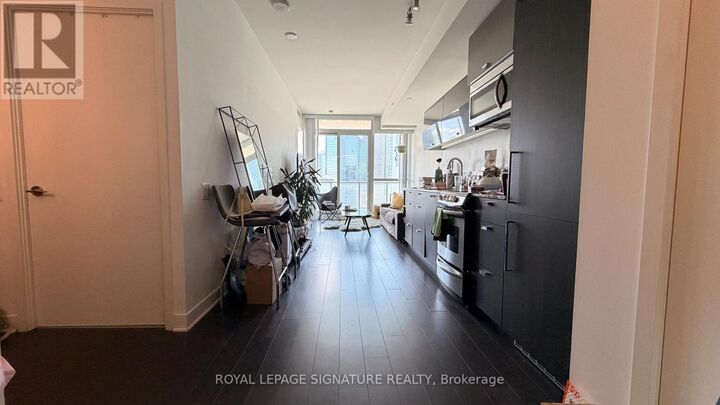 Property Photo:  290 Adelaide Street West 3308  ON M5H 1X6 