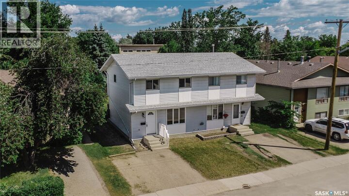 Property Photo: 758 Lenore Drive SK S7K 6A8