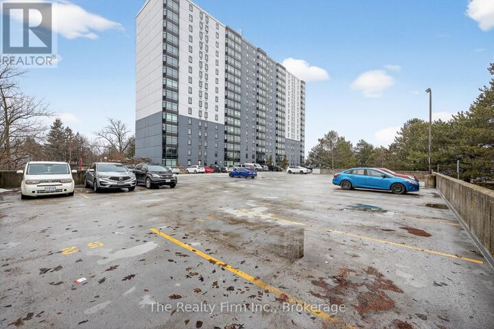 Property Photo:  45 Pond Mills Road 1515  ON N5Z 4W5 