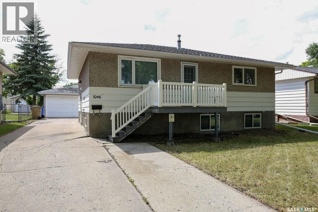 Property Photo: 1046 Lindsay Street SK S4N 3A9