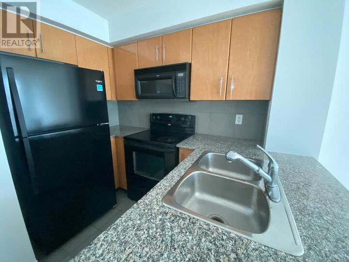 Property Photo:  16 Yonge Street 1503  ON M5E 2A3 