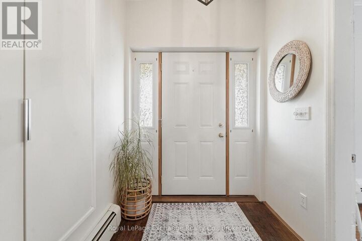 Property Photo:  544 Queen Street  ON N2Z 2H9 