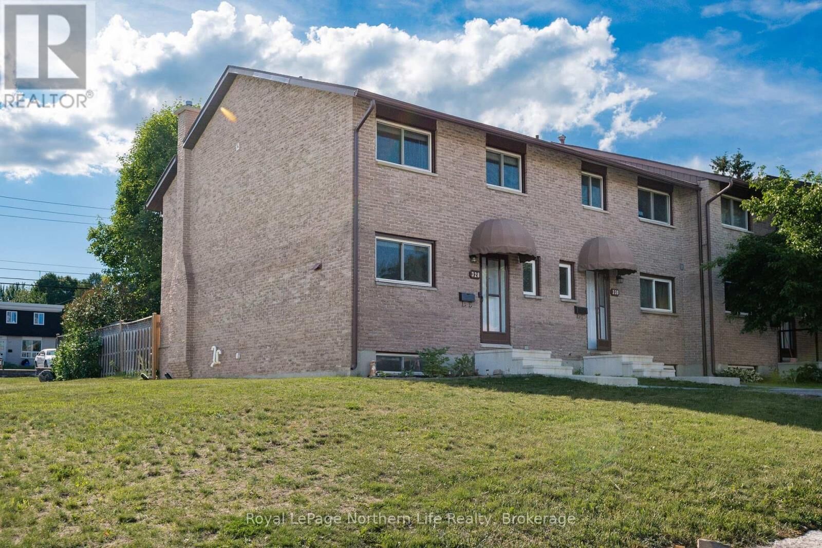 Property Photo:  328 Wickstead Avenue 1  ON P1A 3L8 