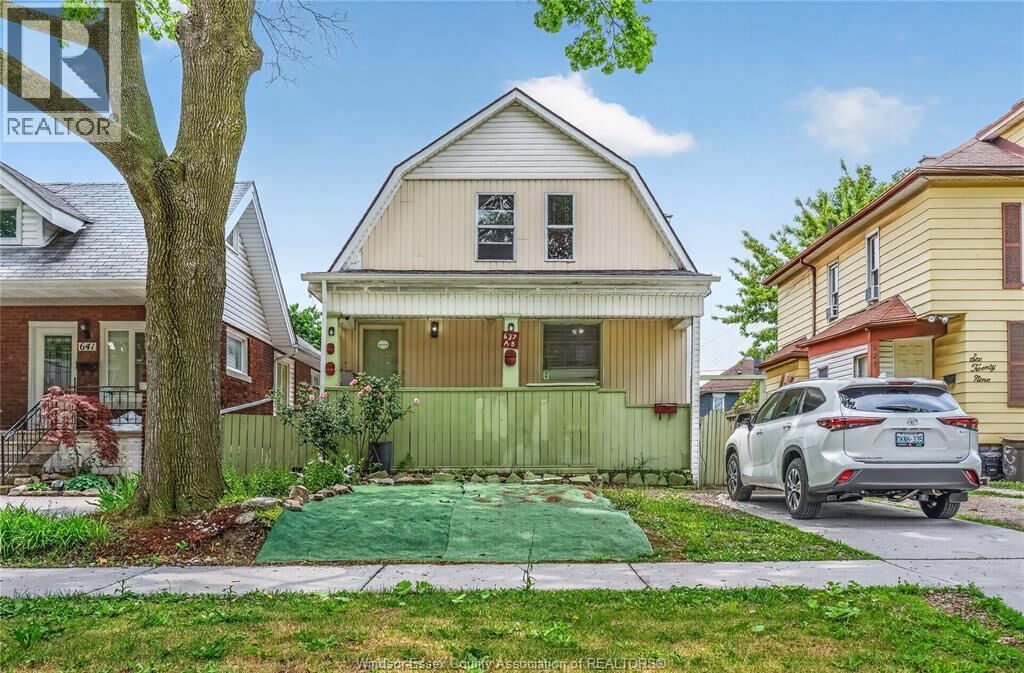 Property Photo: 637 Cameron ON N9B 1Z2
