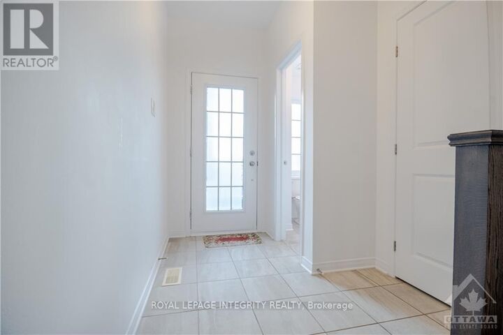Property Photo:  190 Camden Private  ON K2J 6J1 