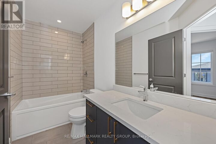 Property Photo:  1124 Gabriel Street 201  ON K1C 1K8 