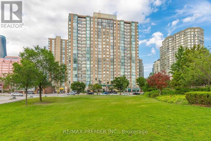 Property Photo: 285 Enfield Place 1809 ON L5B 3Y6