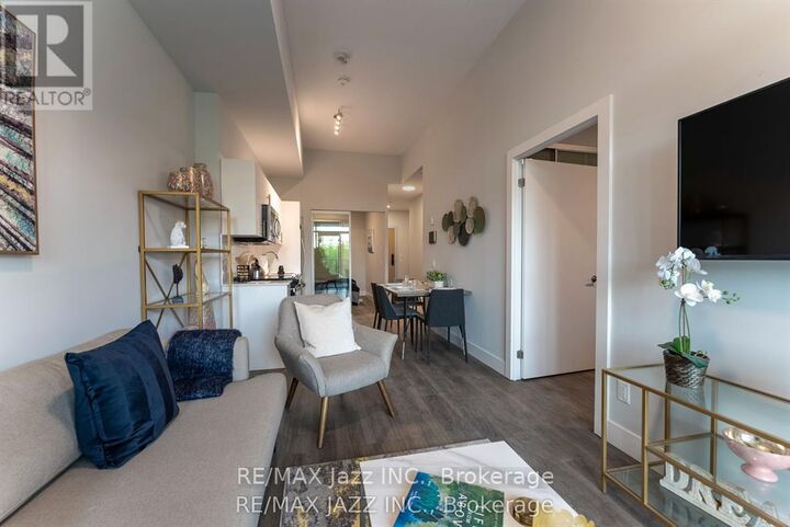 Property Photo:  80 Bond Street East 306  ON L1G 0E6 