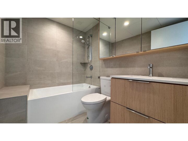 Property Photo:  2135 Springer Avenue 16xx  BC V5B 3K4 