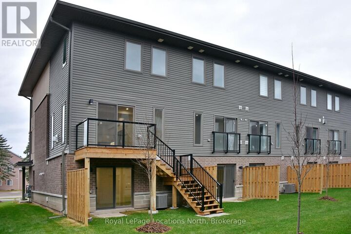 Property Photo:  35 Dawson Drive 5  ON L9Y 2L8 