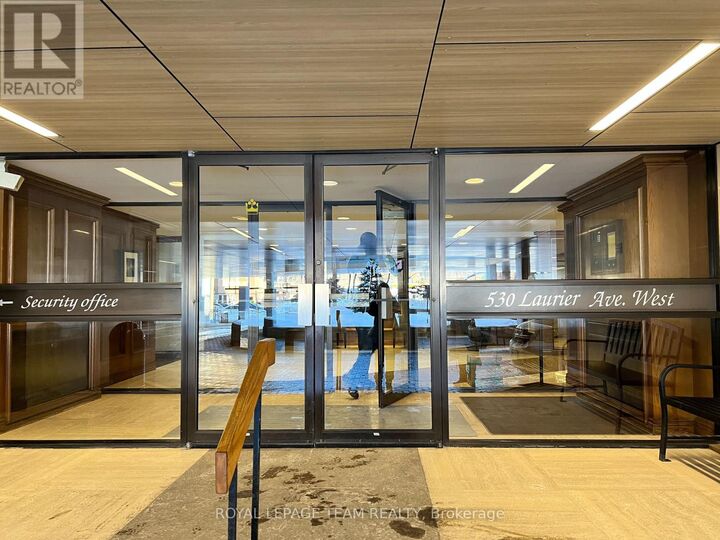 Property Photo:  530 Laurier Avenue 2007  ON K1R 7T1 