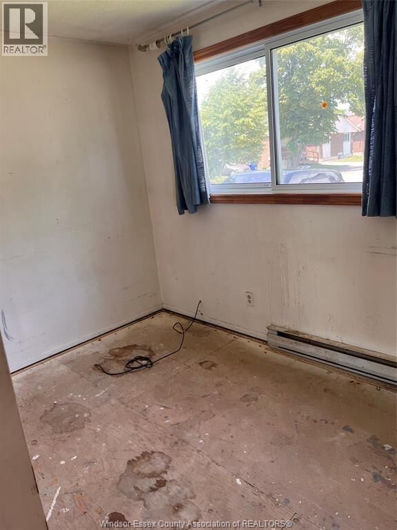 Property Photo: 1411 Bayswater Crescent ON N8S 4K4