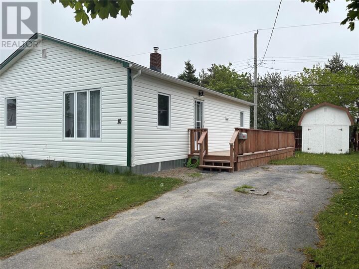 Property Photo:  10 Rose Avenue  NL A2N 1Y1 