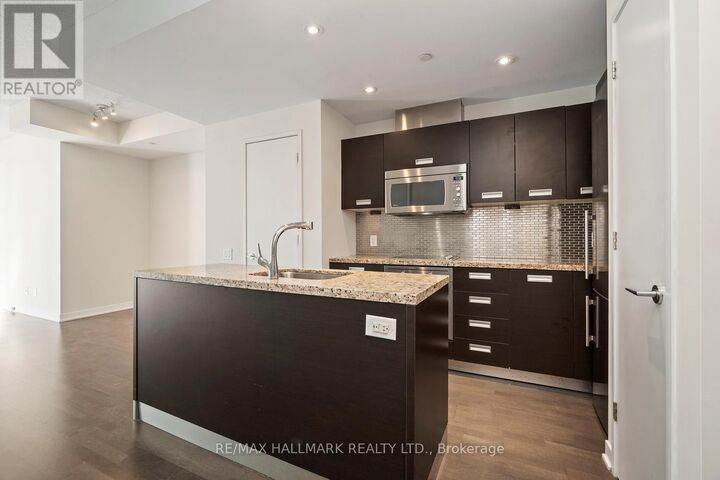 Property Photo: 90 Park Lawn Road 2302 ON M8Y 0B6