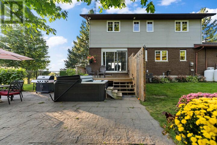 Property Photo: 28 Anglican Church Road ON K0G 1L0