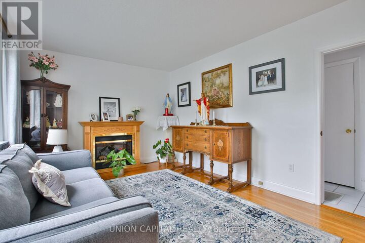 Property Photo: 12 Newton Drive ON M2M 2M7