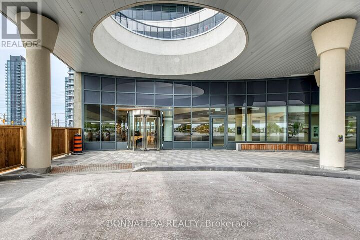 Property Photo:  5105 Hurontario Street 408  ON L4Z 0C9 
