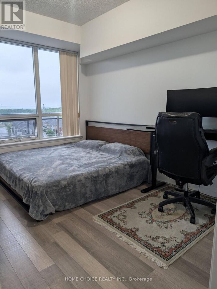 Property Photo:  372 South Highway 7 East Road South 1009  ON L4B 0C6 
