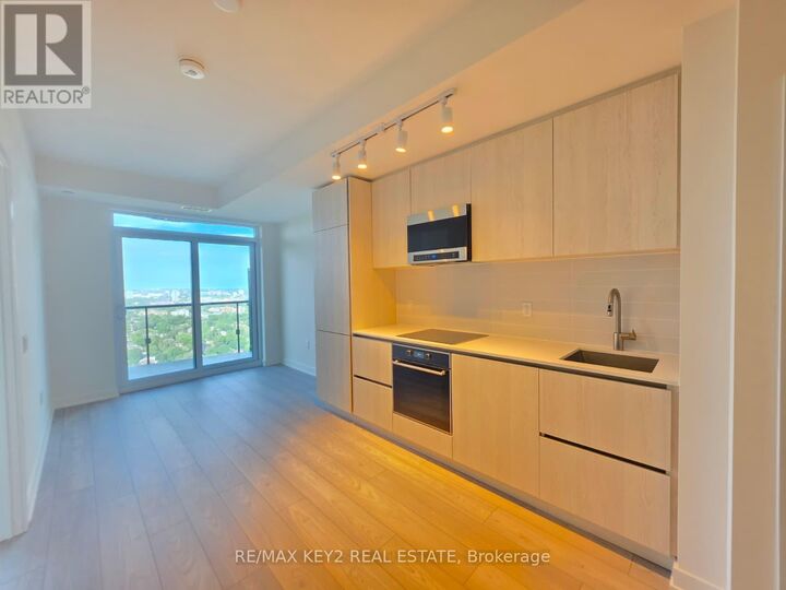 Property Photo:  110 Broadway Avenue 2910  ON M4P 0E9 
