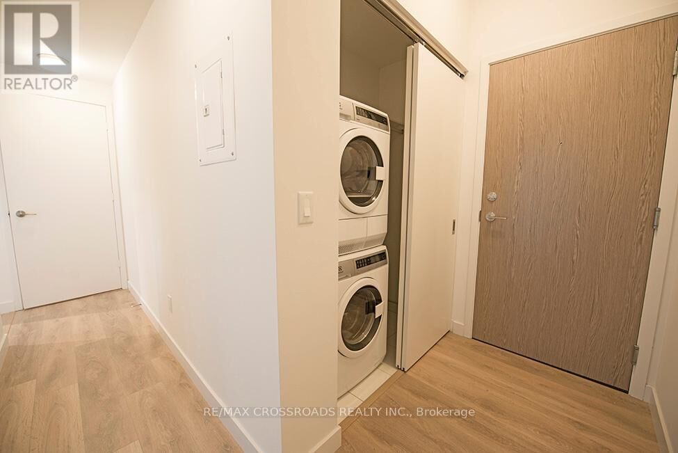 Property Photo:  215 Queen Street West 808  ON M5V 0P5 