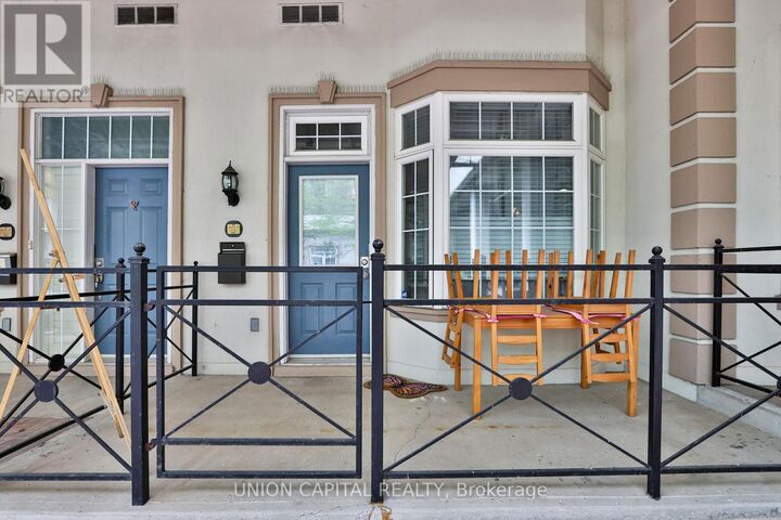 Property Photo:  71 McCaul Street 143  ON M5T 2X1 